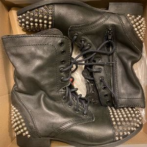 New Steve Madden Leather Studded Boots